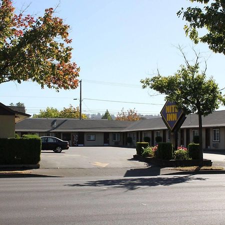 Nite Inn Motel Юджин Экстерьер фото