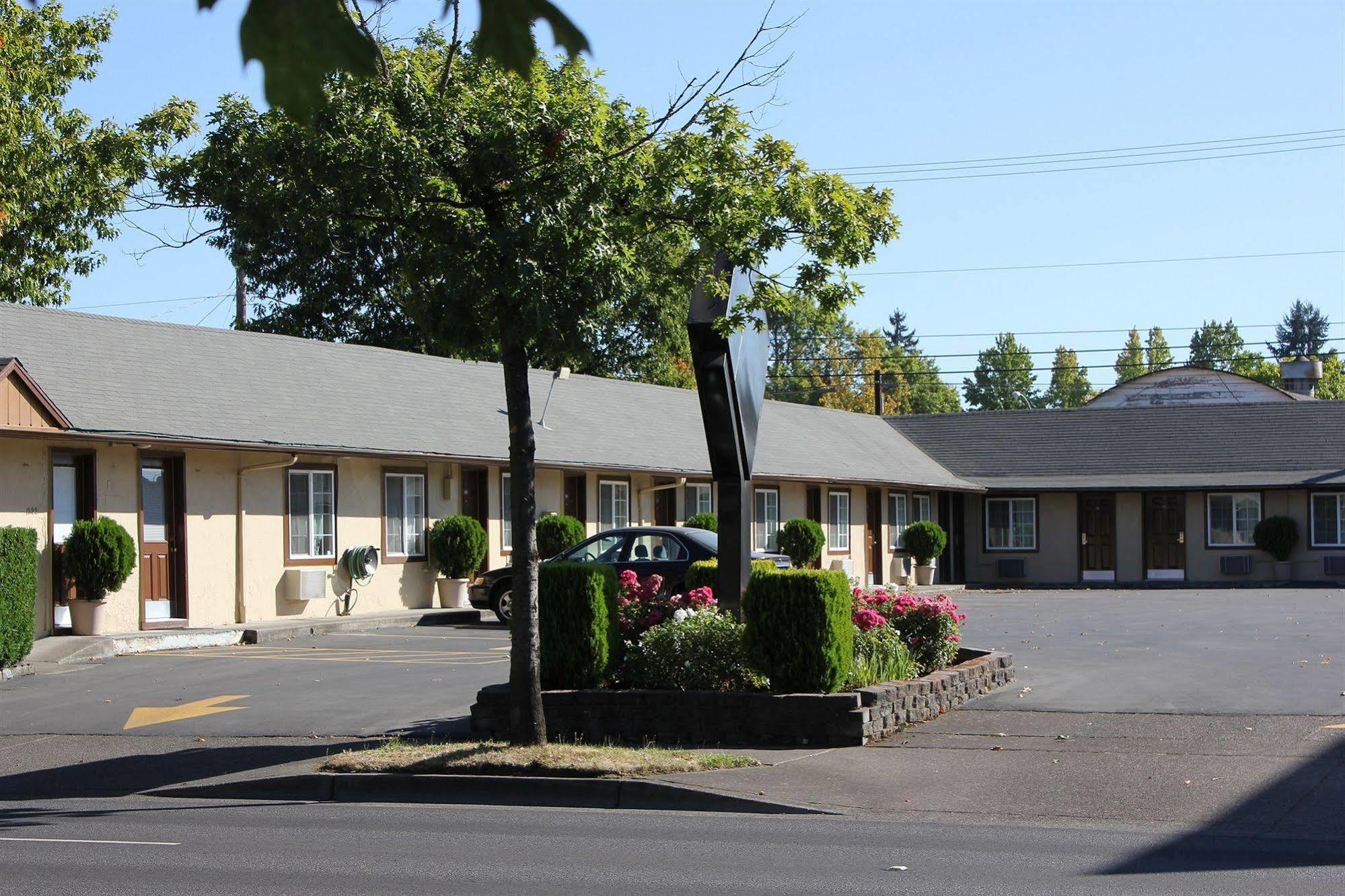 Nite Inn Motel Юджин Экстерьер фото
